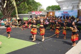Peringati HAN, Pemkab ajak anak latih kebersamaan lewat Festival Permainan Tradisional
