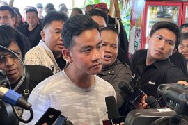 Gibran sebut paling dekat sama Pak Ganjar