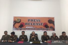 Kejari Dharmasraya hentikan penuntutan lima kasus melalui keadilan restoratif