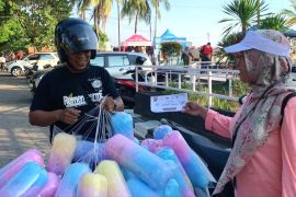 KPU Makassar sosialisasikan tahapan Pemilu 2024 di Anjungan Pantai Losari