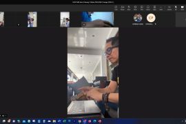 Ridho Slank pun kuliah di Universitas Terbuka Ambon