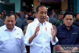 Presiden Jokowi jelaskan keikutsertaan Menhan dan Menteri BUMN ke Malang