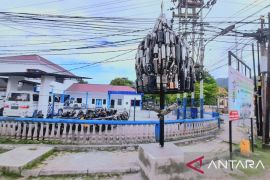 Polresta Gorontalo Kota bangun tugu dari bahan knalpot bising hasil sitaan