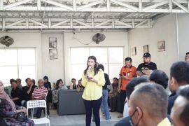 Ratusan Warga Hadiri Kick Off Relawan AK 24, Siap Menangkan Andravirti Karita di 2024