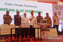 Kolaborasi dengan Kemenkes RI, APRIL group berikan 800 alat kesehatan untuk Puskesmas