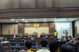 Perencanaan anggaran proyek BTS tak libatkan tenaga ahli, Hakim jadi heran