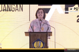 Sri Mulyani: Pekerja keuangan wajib belajar dari tiga krisis keuangan