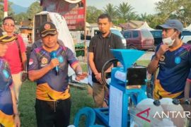 Karang Taruna Bangka terima bantuan 21 unit mesin pembuat pelet