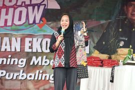 Bupati Purbalingga ajak warga beli produk lokal guna pulihkan  ekonomi