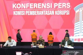 KPK menetapkan Kabasarnas RI tersangka korupsi pengadaan alat deteksi