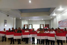 Sambut HUT RI, Pemkab Abdya bagikan 22.100 bendera merah putih