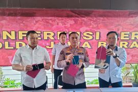Polda Jabar ungkap kasus penipuan daring jaringan internasional