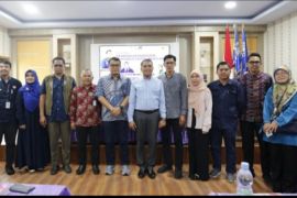 Diskusi migrasi TV analog ke digital, KPI Pusat kuliah umum di IKO FISIP UMSU