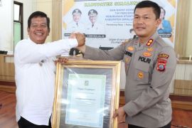 Tiga penghargaan dedikasi pencegahan stunting untuk Polres Simalungun