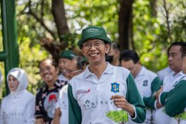 Cak Awi: Kebun Raya Mangrove jaga kawasan hijau di Surabaya