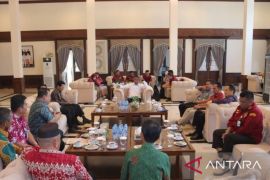 Pendangkalan alur muara sungai Jelitik mulai temui titik terang