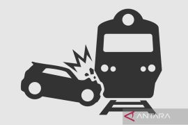 Mobil SUV tertemper Kereta Api Ekpsres Bandara di Cengkareng