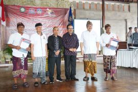 Wagub Bali sebut perda kontribusi wisman solusi untuk nelayan