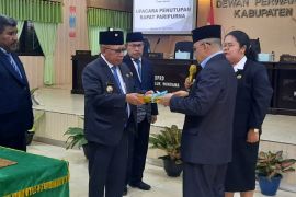 Pemerintah Teluk Wondama siapkan raperda revisi tarif pajak dan retribusi