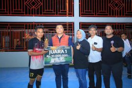 Bupati tutup Futsal Bapera Cup I Labura, Boss Bandit juara I