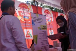 Disnakertrans Tulungagung gelar bursa kerja serap tenaga kerja lokal
