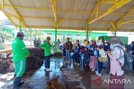 DLH Pamekasan bina generasi sadar lingkungan melalui pendidikan