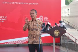 Menteri Investasi: Insentif motor listrik akan dibuka untuk umum