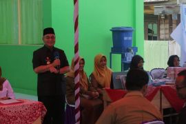 Bupati HSS tinjau persiapan Posyandu Ruqayah 2 ikuti lomba tingkat provinsi