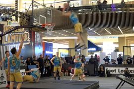 Mendorong regenerasi atlet bola basket lewat Slamdunk Festival