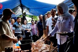 Masuk pasar Karangayu, legislator pastikan harga kebutuhan pokok