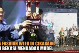 Fashion Week, ASN Bekasi mendadak model batik