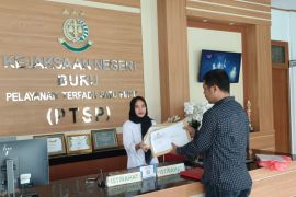 Polisi  serahkan berkas perkara dugaan TPPO ke Kejari Buru