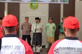 Pesan Asmar kepada 30 calon Paskibraka Meranti