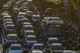 Legislator minta ASN DKI gunakan transportasi umum untuk tekan polusi