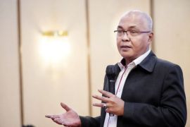 Dirut LKBN Antara Akhmad Munir, menggapai puncak dari titian paling rendah