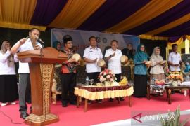 Gubernur: pengetahuan dan karakter anak harus seimbang