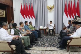 Ma'ruf Amin perintahkan alternatif penyaluran bantuan ke Kabupaten Puncak