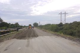 Riau perbaiki jalan berlubang di ruas Kandis-Tapung Hilir