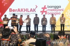 Kemenkumham terima penghargaan dari Menpan RB terkait tata kelola pengadaan ASN