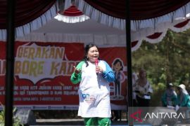 Ketua TP PKK Babel: Main gadget berlebihan ancam kesehatan jiwa anak