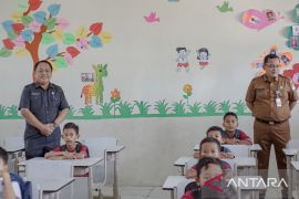 Disdik Bekasi minta kepala SD dan SMP optimalkan anggaran pemeliharaan sekolah