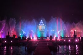 Pertunjukan air mancur di Situ Buleud Purwakarta jaring ribuan wisatawan