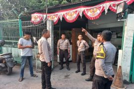 Seorang pemuda jadi korban pembacokan oleh gangster di Tangerang