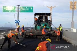 Jasamarga perbaiki sejumlah ruas jalan di Tol Bali Mandara