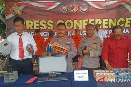 Polres Cilegon tangkap lima pembobol gudang rokok
