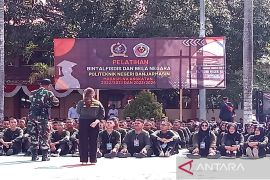 1.121 mahasiswa baru Poliban ikuti latihan mental dan bela negara