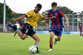 Barcelona Juvenil A kalahkan Bhayangkara Presisi U-18