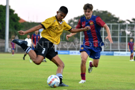 Barcelona Juvenil A kalahkan Bhayangkara Presisi U-18 Page 1 Small