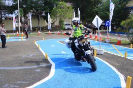 Polda Aceh mulai terapkan materi baru ujian praktik SIM, lintasan baru huruf S