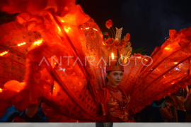 Pawai telong-telong Padang Page 1 Small